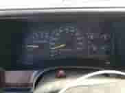 1997 Chevrolet Silverado 1500 z VIN 1GCEC14W3VZ143190, wystawiony jako Copart lot #69785964 z przebiegiem 140 361 mil mil oraz Czysty tytuł • Clean title. Historia ofert i sprzedaży dostępna na DreamBid. Obrazek 9.