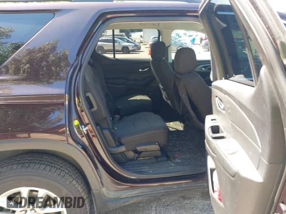 2021 Chevrolet Traverse LT Cloth с VIN 1GNEVGKWXMJ126682, выставлен на аукционе IAAI как лот 42691072 с пробегом 84 133 миль миль и . История ставок и продаж доступна на DreamBid. Изображение 8.