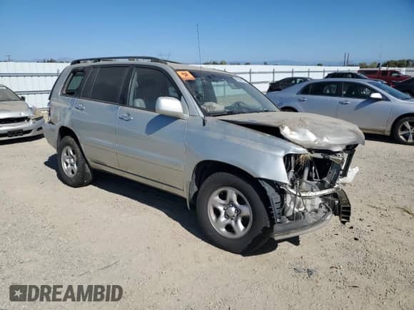 2003 Toyota Highlander с VIN JTEGD21A530071832, выставлен на аукционе Copart как лот 69564535 с пробегом Не указан миль и Списание • Salvage title. История ставок и продаж доступна на DreamBid. Изображение 4.