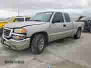 2005 GMC Sierra 1500 SLE z VIN 1GTEC19V95Z176856, wystawiony jako Copart lot #60732885 z przebiegiem 89 468 mil mil oraz Szkoda całkowita • Salvage title. Historia ofert i sprzedaży dostępna na DreamBid. Obrazek 1.