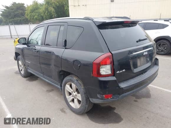 2017 Jeep Compass High Altitude z VIN 1C4NJDEB6HD106073, wystawiony jako IAAI lot #43526297 z przebiegiem 103 392 mil mil oraz . Historia ofert i sprzedaży dostępna na DreamBid. Obrazek 3.