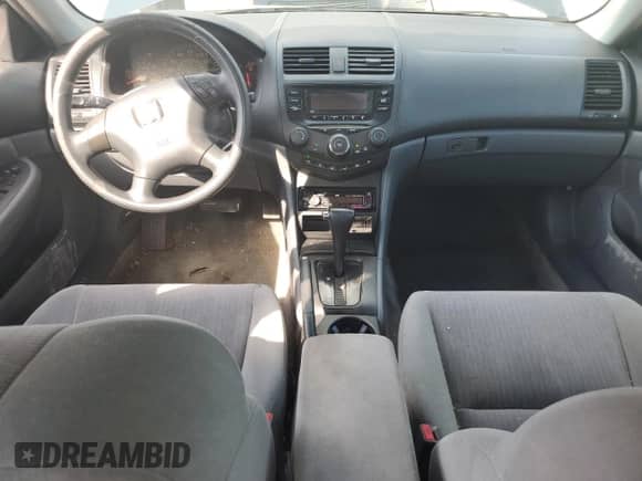 2003 Honda Accord LX с VIN 3HGCM56333G710320, выставлен на аукционе Copart как лот 85539235 с пробегом 198 899 миль миль и Списание • Salvage title. История ставок и продаж доступна на DreamBid. Изображение 8.