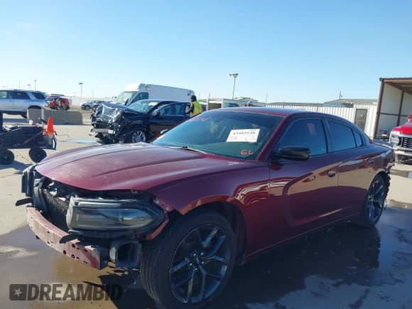 2019 Dodge Charger SXT z VIN 2C3CDXBG9KH523136, wystawiony jako IAAI lot #43485148 z przebiegiem 138 618 mil mil oraz . Historia ofert i sprzedaży dostępna na DreamBid. Obrazek 20.