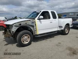 2000 Ford F-150 XL with VIN 1FTRX08L3YKA60923, listed as a Copart auction lot 50686845 with Not provided miles and Salvage title. Bid and sale history available at DreamBid. Image 1.