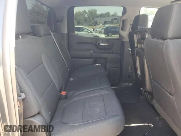 2019 Chevrolet Silverado 1500 LT z VIN 3GCPWCEDXKG307359, wystawiony jako Copart lot #81437485 z przebiegiem 158 952 mil mil oraz Szkoda całkowita • Salvage title. Historia ofert i sprzedaży dostępna na DreamBid. Obrazek 10.