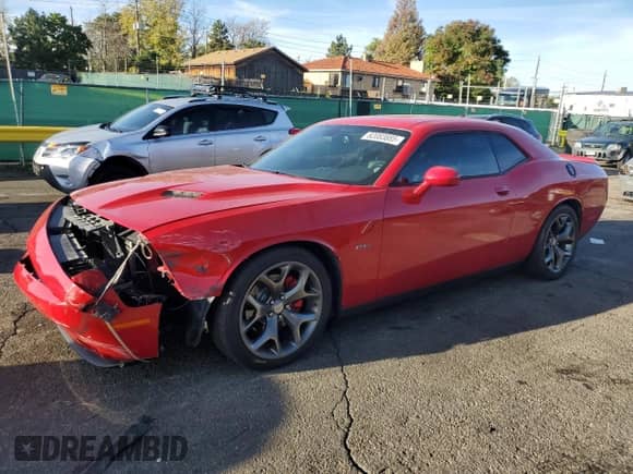 2015 Dodge Challenger R/T Plus with VIN 2C3CDZBT5FH889044, listed as a Copart auction lot 82083885 with 132,236 mi miles and Salvage title. Bid and sale history available at DreamBid. Image 1.