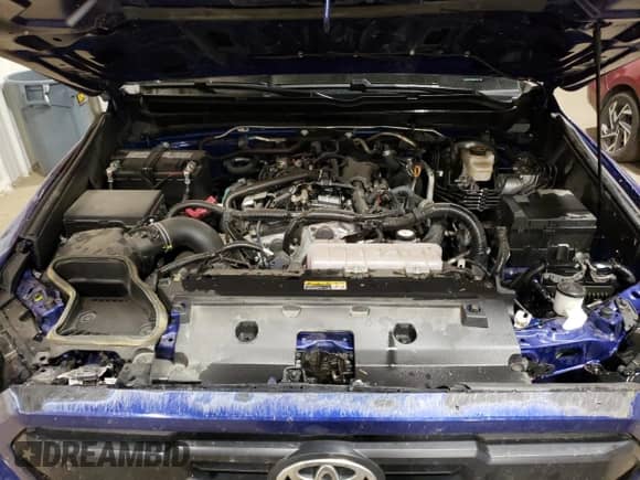 2024 Toyota Tacoma SR5 with VIN 3TMLB5JN1RM002946, listed as a Copart auction lot 68039525 with 21,113 mi miles and Salvage title. Bid and sale history available at DreamBid. Image 11.