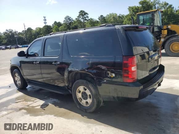 2011 Chevrolet Suburban LS с VIN 1GNSCHE0XBR383295, выставлен на аукционе Copart как лот 60819305 с пробегом 133 643 миль миль и Списание • Salvage title. История ставок и продаж доступна на DreamBid. Изображение 2.