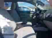 2021 Mitsubishi Outlander ES z VIN JA4APUAU3MU002584, wystawiony jako IAAI lot #42153601 z przebiegiem 56 000 mil mil oraz . Historia ofert i sprzedaży dostępna na DreamBid. Obrazek 5.