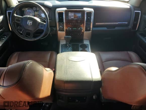 2012 Ram 1500 Laramie Longhorn z VIN 1C6RD7PTXCS172086, wystawiony jako Copart lot #41462525 z przebiegiem 180 377 mil mil oraz Czysty tytuł • Clean title. Historia ofert i sprzedaży dostępna na DreamBid. Obrazek 8.