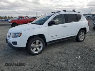 2017 Jeep Compass Sport z VIN 1C4NJCBA6HD124319, wystawiony jako Copart lot #82579485 z przebiegiem 183 655 mil mil oraz Czysty tytuł • Clean title. Historia ofert i sprzedaży dostępna na DreamBid. Obrazek 1.
