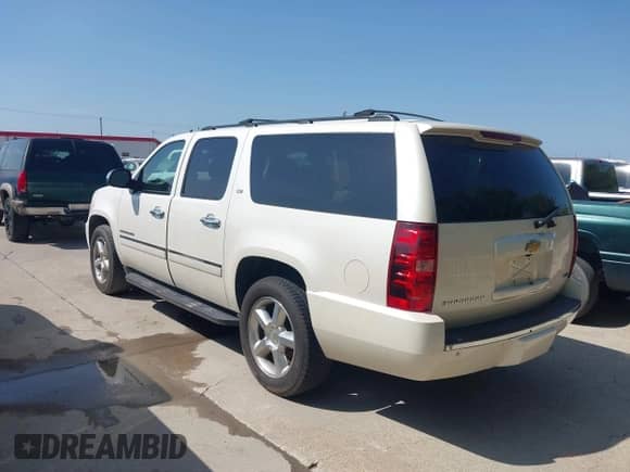 2011 Chevrolet Suburban LTZ с VIN 1GNSCKE09BR201504, выставлен на аукционе IAAI как лот 42703687 с пробегом 223 838 миль миль и . История ставок и продаж доступна на DreamBid. Изображение 14.