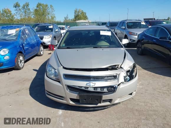2010 Chevrolet Malibu 1LT с VIN 1G1ZC5EB9AF129173, выставлен на аукционе IAAI как лот 43334472 с пробегом 90 024 миль миль и . История ставок и продаж доступна на DreamBid. Изображение 12.