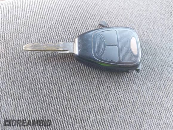 2005 Dodge Caravan SE z VIN 1D4GP24R25B422025, wystawiony jako IAAI lot #43221726 z przebiegiem 165 159 mil mil oraz . Historia ofert i sprzedaży dostępna na DreamBid. Obrazek 11.