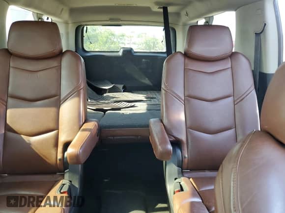 2015 Cadillac Escalade ESV Premium с VIN 1GYS4TKJ3FR542504, выставлен на аукционе Copart как лот 59088764 с пробегом 203 186 миль миль и Чистый • Clean title. История ставок и продаж доступна на DreamBid. Изображение 10.