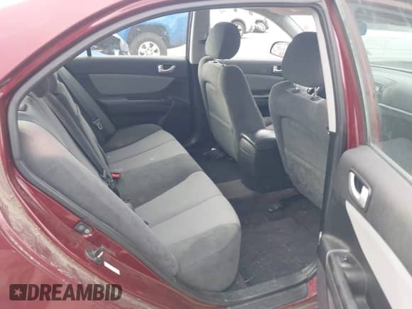 2008 Hyundai Sonata SE с VIN 5NPEU46F68H372454, выставлен на аукционе IAAI как лот 43558923 с пробегом 154 286 миль миль и . История ставок и продаж доступна на DreamBid. Изображение 8.