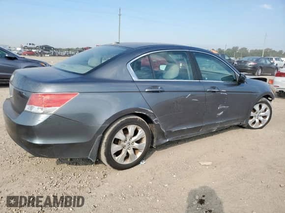 2010 Honda Accord EX-L z VIN 1HGCP2F83AA066282, wystawiony jako Copart lot #84061495 z przebiegiem Nie podano mil oraz Szkoda całkowita • Salvage title. Historia ofert i sprzedaży dostępna na DreamBid. Obrazek 3.