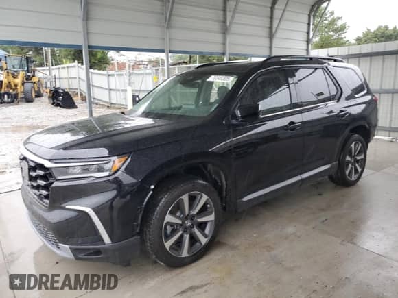 2025 Honda Pilot Touring с VIN 5FNYG1H74SB137761, выставлен на аукционе Copart как лот 70340305 с пробегом 946 миль миль и Списание • Salvage title. История ставок и продаж доступна на DreamBid. Изображение 1.