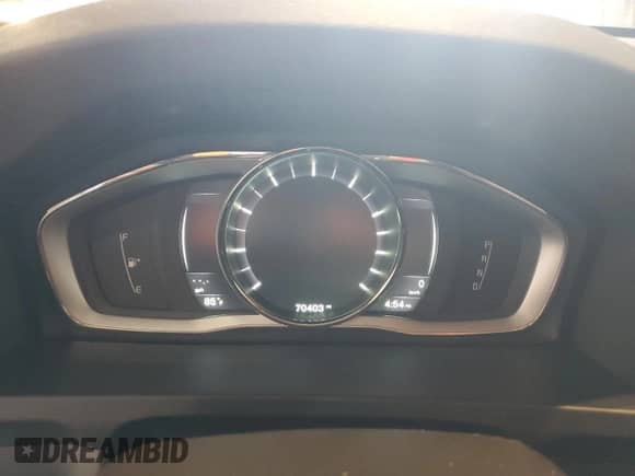 2015 Volvo S60 T5 Platinum с VIN YV1612TM2F2353008, выставлен на аукционе Copart как лот 69185513 с пробегом 70 403 миль миль и . История ставок и продаж доступна на DreamBid. Изображение 9.