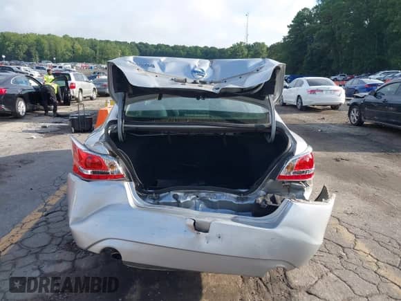 2015 Nissan Altima S z VIN 1N4AL3AP9FC453457, wystawiony jako IAAI lot #42985241 z przebiegiem 164 922 mil mil oraz . Historia ofert i sprzedaży dostępna na DreamBid. Obrazek 16.