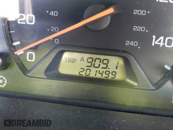 2002 Honda Accord LX z VIN 3HGCG66502G706013, wystawiony jako IAAI lot #43476314 z przebiegiem 201 499 mil mil oraz . Historia ofert i sprzedaży dostępna na DreamBid. Obrazek 15.