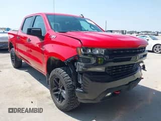 2020 Chevrolet Silverado 1500 LT Trail Boss z VIN 3GCPYFED6LG364624, wystawiony jako IAAI lot #43189540 z przebiegiem 127 309 mil mil oraz . Historia ofert i sprzedaży dostępna na DreamBid. Obrazek 1.