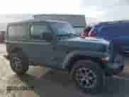 2024 Jeep Wrangler Sport S с VIN 1C4PJXANXRW114287, выставлен на аукционе Copart как лот 50301285 с пробегом 12 933 миль миль и Списание • Salvage title. История ставок и продаж доступна на DreamBid. Изображение 4.