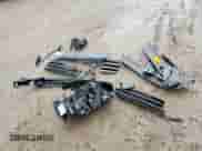 2018 Cadillac Escalade ESV Luxury с VIN 1GYS3HKJ8JR403705, выставлен на аукционе Copart как лот 60116705 с пробегом 117 383 миль миль и Списание • Salvage title. История ставок и продаж доступна на DreamBid. Изображение 13.