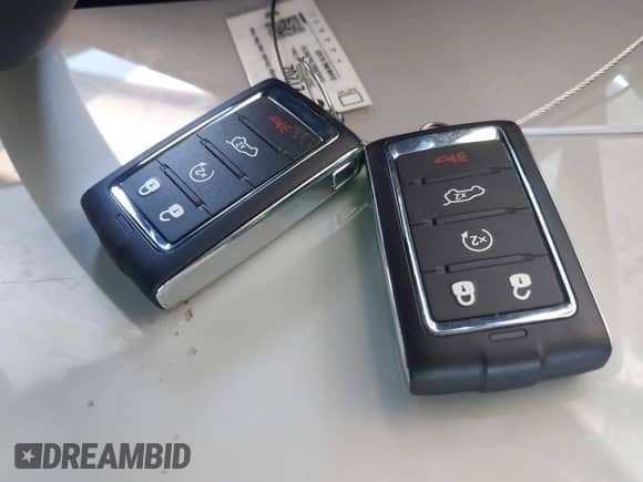 2025 Jeep Grand Cherokee Altitude z VIN 1C4RJHAG7SC300151, wystawiony jako IAAI lot #42779373 z przebiegiem 1 843 mil mil oraz . Historia ofert i sprzedaży dostępna na DreamBid. Obrazek 11.