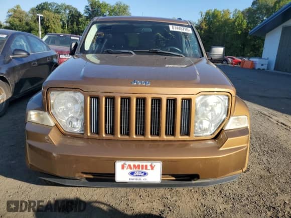 2011 Jeep Liberty Sport with VIN 1J4PN2GK4BW558107, listed as a Copart auction lot 81446795 with 169,300 mi miles and Clean title. Bid and sale history available at DreamBid. Image 5.