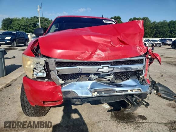 2011 Chevrolet Silverado 1500 LT z VIN 1GCRKSE37BZ230777, wystawiony jako Copart lot #62737375 z przebiegiem Nie podano mil oraz Szkoda całkowita • Salvage title. Historia ofert i sprzedaży dostępna na DreamBid. Obrazek 5.