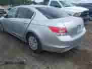 2010 Honda Accord LX z VIN 1HGCP2F33AA054282, wystawiony jako IAAI lot #42381258 z przebiegiem 201 035 mil mil oraz . Historia ofert i sprzedaży dostępna na DreamBid. Obrazek 3.