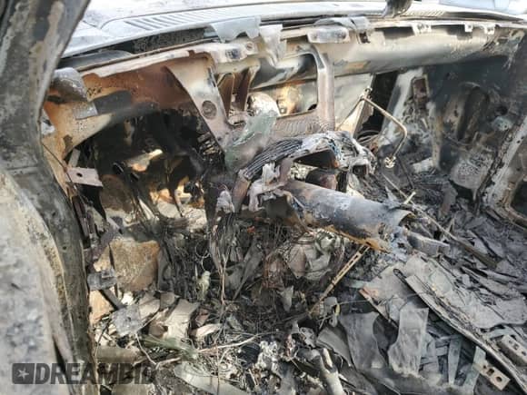 1988 Chevrolet Blazer с VIN 1GNCS18R1J8161967, выставлен на аукционе Copart как лот 63704515 с пробегом Не указан миль и На запчасти • Non repairable. История ставок и продаж доступна на DreamBid. Изображение 9.