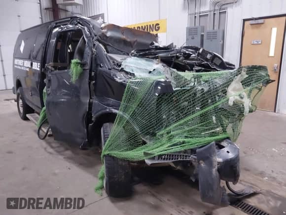 2013 Chevrolet Express Passenger 1LS с VIN 1GAZGZFG1D1185387, выставлен на аукционе IAAI как лот 41300165 с пробегом Не указан миль и . История ставок и продаж доступна на DreamBid. Изображение 1.
