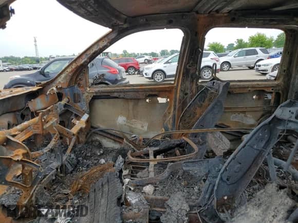 2016 Ram 1500 Tradesman z VIN 1C6RR7SM0GS280319, wystawiony jako Copart lot #61900155 z przebiegiem Nie podano mil oraz Nie do naprawy • Non repairable. Historia ofert i sprzedaży dostępna na DreamBid. Obrazek 7.