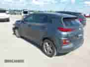 2020 Hyundai Kona SE с VIN KM8K12AA9LU578499, выставлен на аукционе IAAI как лот 43005545 с пробегом 62 487 миль миль и . История ставок и продаж доступна на DreamBid. Изображение 3.