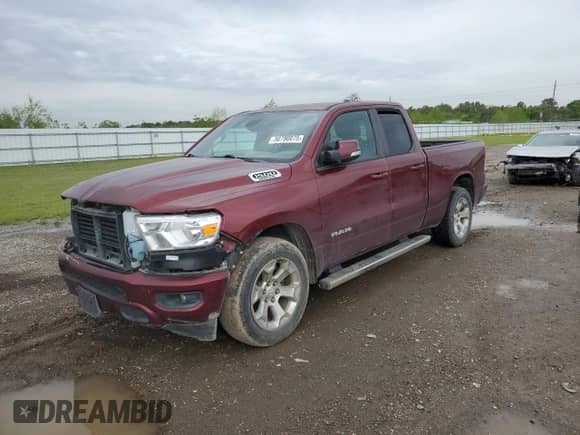 2019 Ram 1500 Big Horn z VIN 1C6RREBTXKN847932, wystawiony jako Copart lot #62378185 z przebiegiem 45 667 mil mil oraz Czysty tytuł • Clean title. Historia ofert i sprzedaży dostępna na DreamBid. Obrazek 1.