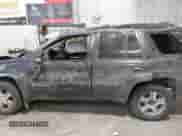 2004 Chevrolet TrailBlazer LS z VIN 1GNDT13S042230148, wystawiony jako IAAI lot #43076531 z przebiegiem Nie podano mil oraz . Historia ofert i sprzedaży dostępna na DreamBid. Obrazek 15.