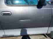 2002 Ford F-150 XL с VIN 2FTRX07L12CA98003, выставлен на аукционе IAAI как лот 43411318 с пробегом 215 620 миль миль и . История ставок и продаж доступна на DreamBid. Изображение 12.