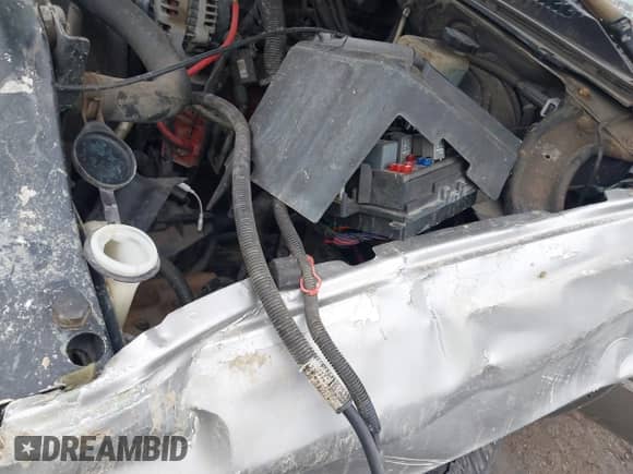 2000 Chevrolet Tahoe LT with VIN 1GNEK13TXYJ173159, listed as a IAAI auction lot 41019840 with Not provided miles and . Bid and sale history available at DreamBid. Image 16.