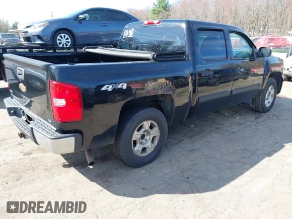 2011 Chevrolet Silverado 1500 LS z VIN 3GCPKREA4BG353984, wystawiony jako IAAI lot #42094148 z przebiegiem 218 766 mil mil oraz . Historia ofert i sprzedaży dostępna na DreamBid. Obrazek 4.