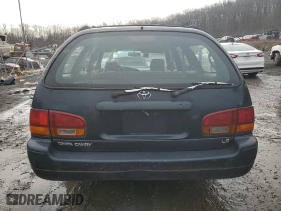 1994 Toyota Camry z VIN 4T1SK12W5RU365849, wystawiony jako Copart lot #44363565 z przebiegiem 226 124 mil mil oraz Szkoda całkowita • Salvage title. Historia ofert i sprzedaży dostępna na DreamBid. Obrazek 6.