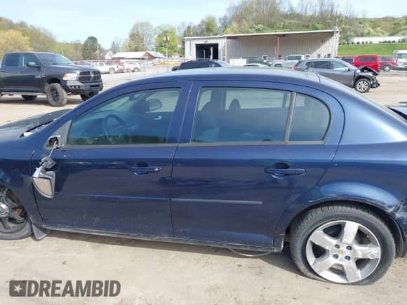2010 Chevrolet Cobalt z VIN 1G1AC5F54A7162727, wystawiony jako IAAI lot #42053223 z przebiegiem 88 261 mil mil oraz . Historia ofert i sprzedaży dostępna na DreamBid. Obrazek 15.