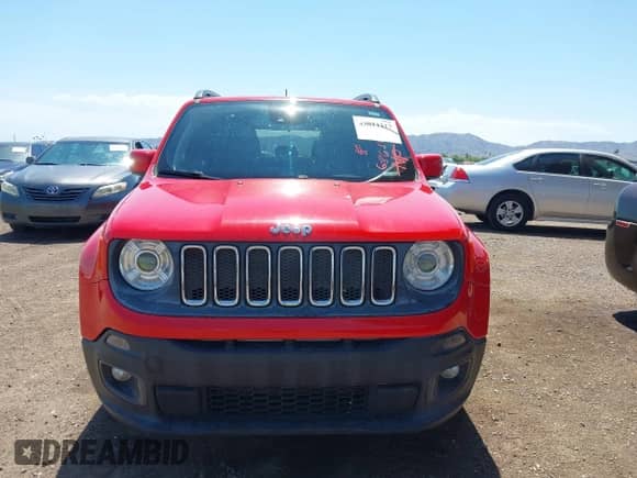 2018 Jeep Renegade Latitude with VIN ZACCJABB3JPG86190, listed as a IAAI auction lot 43011217 with 58,354 mi miles and . Bid and sale history available at DreamBid. Image 6.