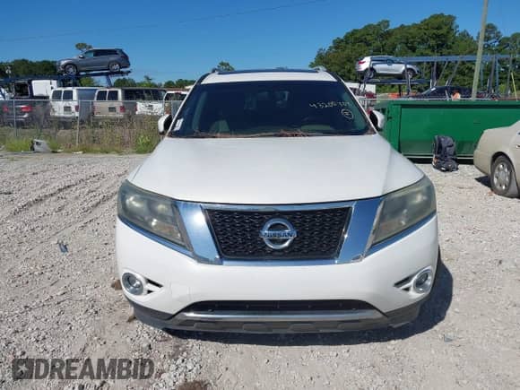 2013 Nissan Pathfinder S with VIN 5N1AR2MMXDC633740, listed as a IAAI auction lot 43200308 with 183,370 mi miles and . Bid and sale history available at DreamBid. Image 6.