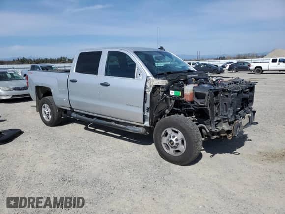 2016 Chevrolet Silverado 2500HD Work Truck z VIN 1GC1KUE85GF300886, wystawiony jako Copart lot #48476585 z przebiegiem 113 934 mil mil oraz Szkoda całkowita • Salvage title. Historia ofert i sprzedaży dostępna na DreamBid. Obrazek 4.