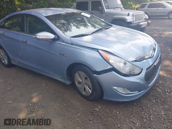 2014 Hyundai Sonata z VIN KMHEC4A47EA117643, wystawiony jako IAAI lot #42814567 z przebiegiem 58 202 mil mil oraz . Historia ofert i sprzedaży dostępna na DreamBid. Obrazek 6.