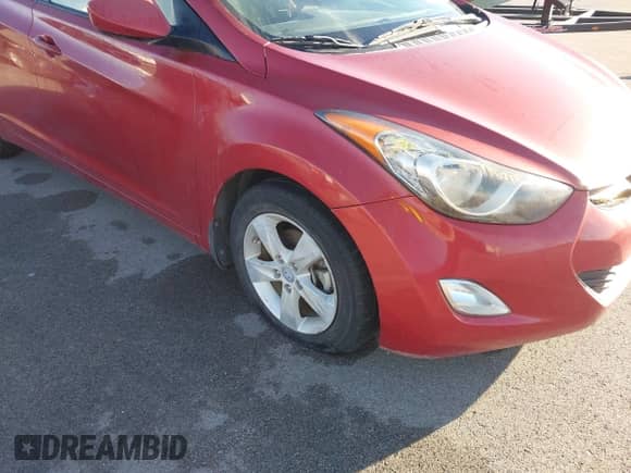 2013 Hyundai Elantra GLS с VIN KMHDH4AE4DU631825, выставлен на аукционе IAAI как лот 43372856 с пробегом 31 209 миль миль и . История ставок и продаж доступна на DreamBid. Изображение 6.