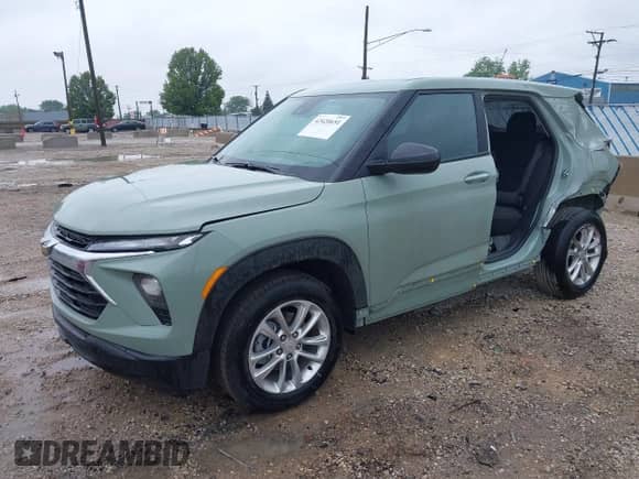 2025 Chevrolet TrailBlazer LS с VIN KL79MMSL8SB134463, выставлен на аукционе IAAI как лот 42420651 с пробегом 8 508 миль миль и . История ставок и продаж доступна на DreamBid. Изображение 18.