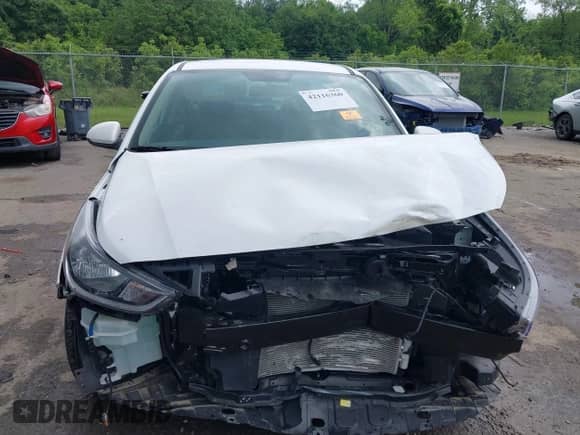 2022 Hyundai Accent SE z VIN 3KPC24A6XNE190194, wystawiony jako IAAI lot #42116360 z przebiegiem 8 221 mil mil oraz . Historia ofert i sprzedaży dostępna na DreamBid. Obrazek 13.